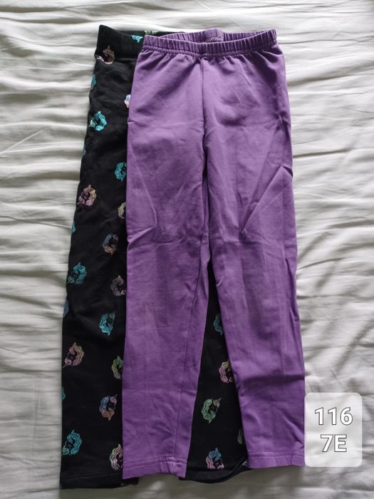 Запазени и нови дрехи за момиче