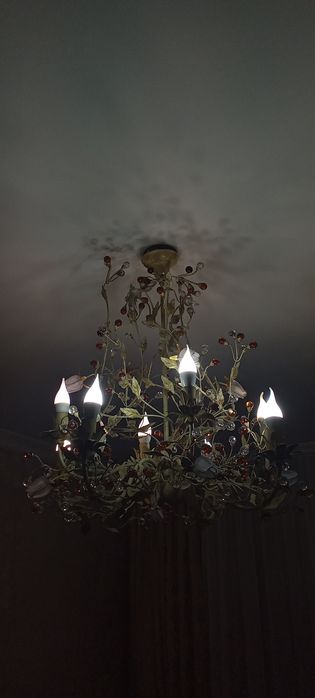 Продам люстру для гостиной