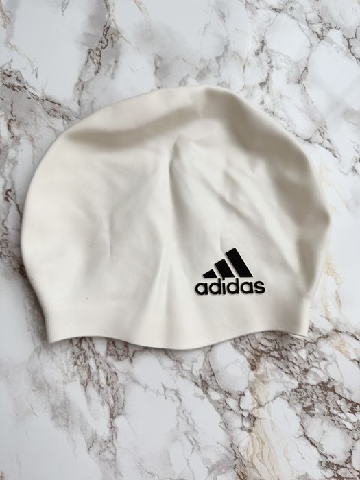 Дамски Adidas бански и шапка за плуване