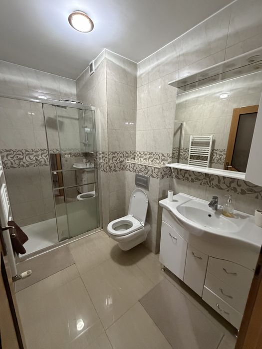 Inchiriez apartament cu 2 camere Arad Plaza