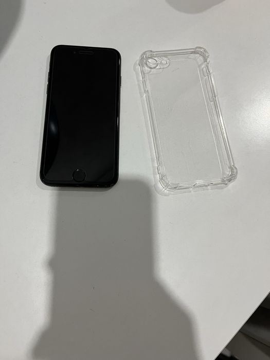 айфон 7 32гб продаю срочно