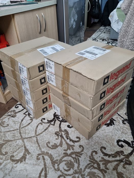 Напольная розетка лючек для Розеток.