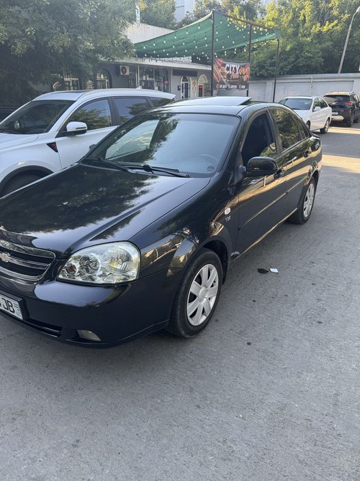 Prodayotsya lacetti 2013 goda