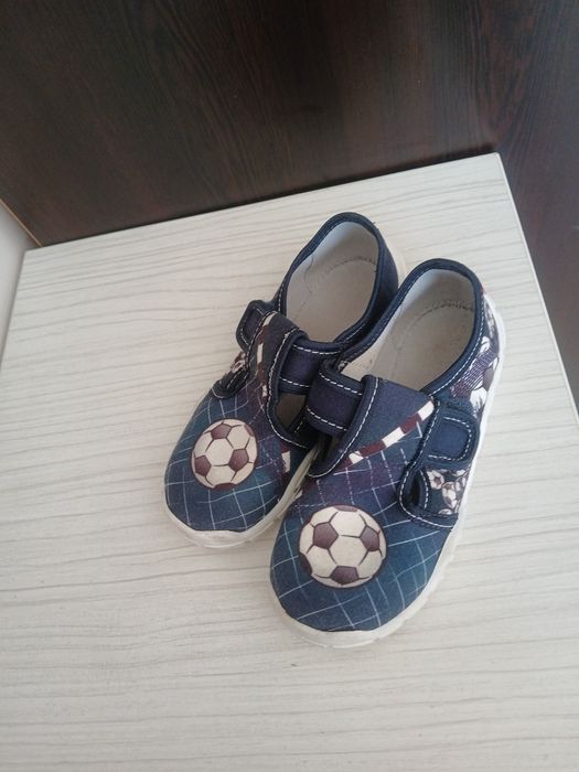 Пантофи 30 номер