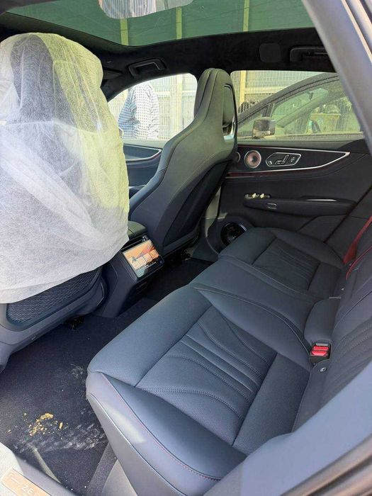 Zeekr 001 AWD Ultra+ | Максимальная комплектация | 2026