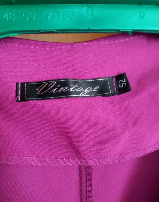 Платье новое продам