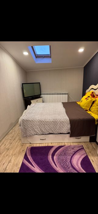 Vand casa curte comuna cu gradina/schimb