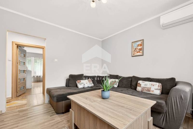 Продава се Тристаен апартамент в Варна, Аспарухово - 81 кв.м за 2062 €/кв.м - Снимка #8