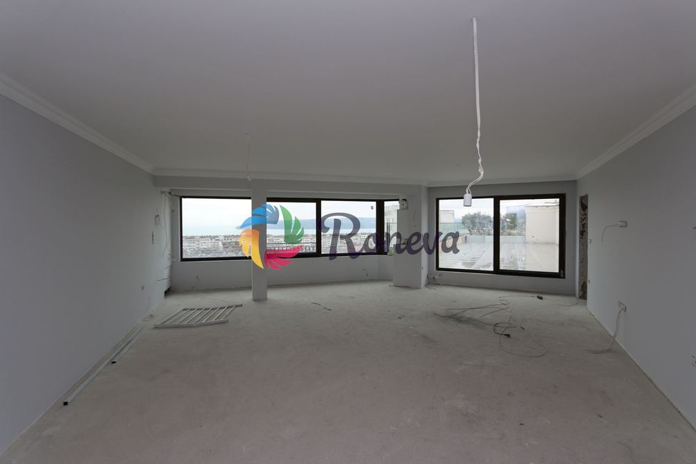 Многостаен в Варна-Бриз площ 270  цена 550000