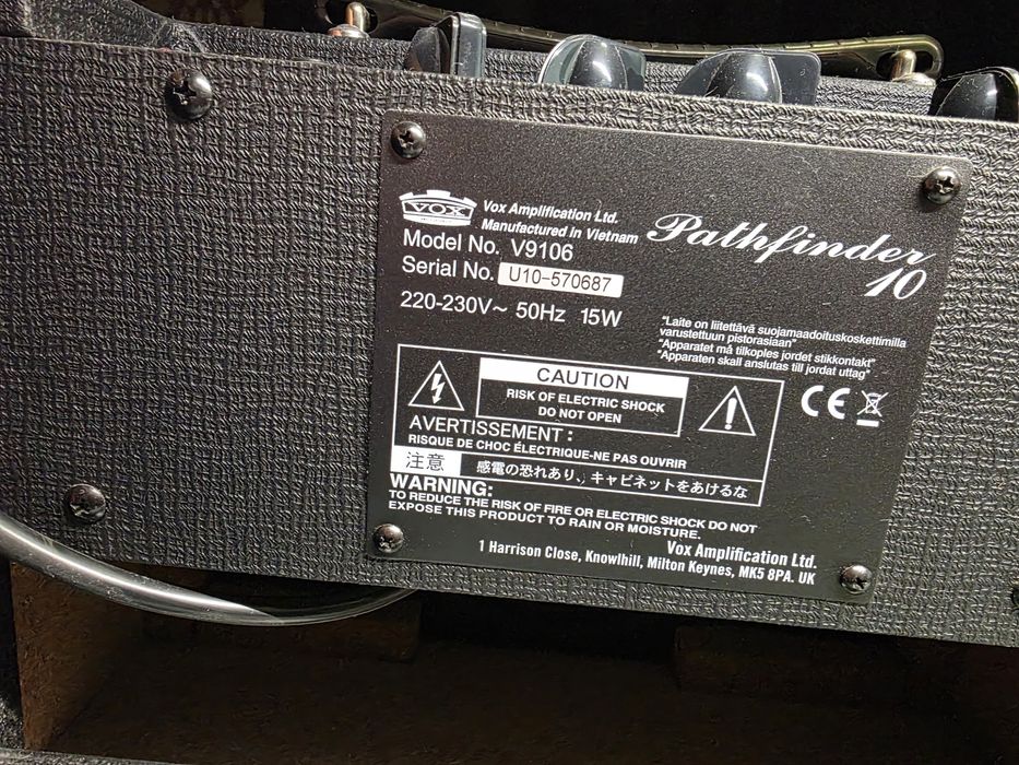 гитарный комбоусилитель vox pathfinder 10