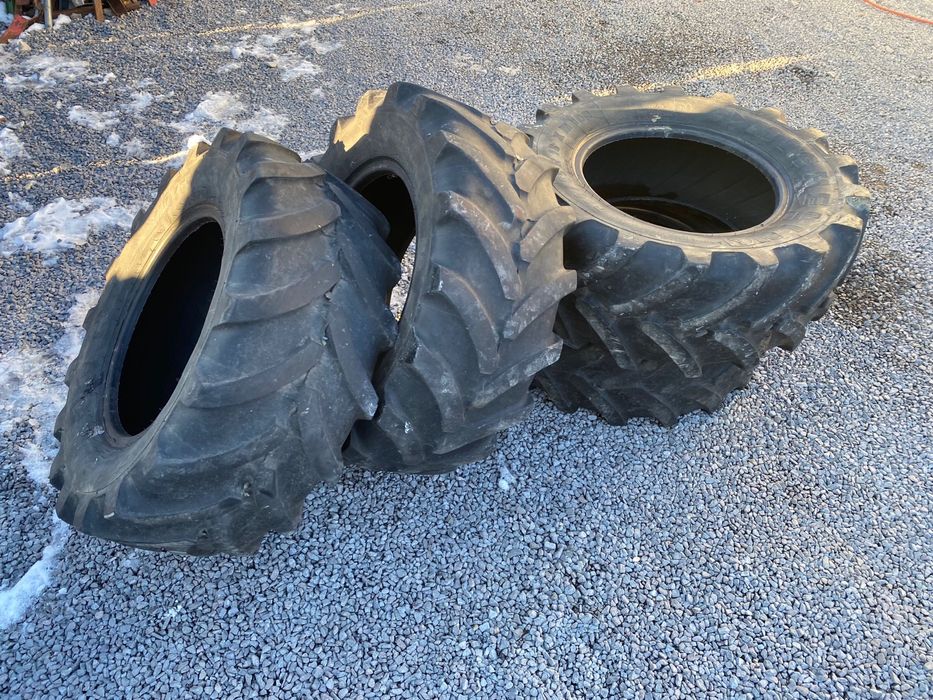 Anvelope cauciuc 320/65 R18  2buc pe stoc