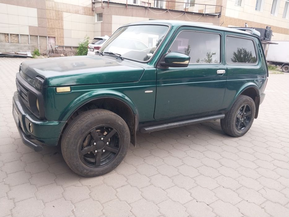 Нива 2013 года. На автомате.