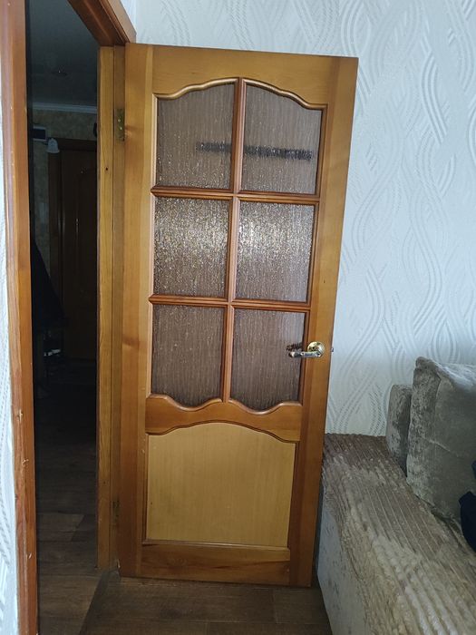 Продам деревянные двери