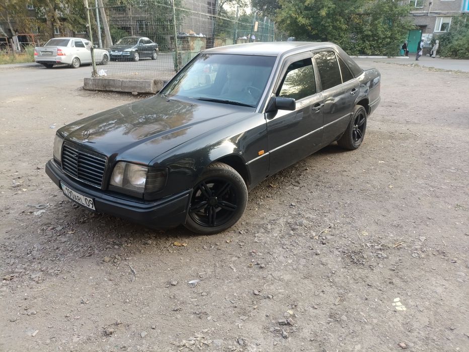 Mercedes Benz W124