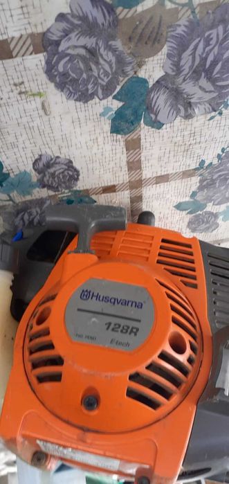 Motocoasa Husqvarna 128R, benzina, 2 timpi, 0.8 kW, 1 CP