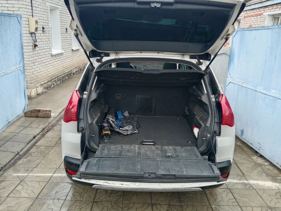 Продам ПЕЖО 3008 .