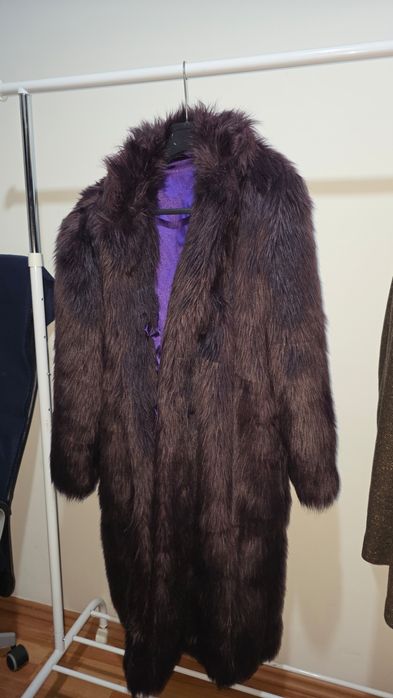 Palton blană artificială mov închis, lung, căptușeală saten mov, L-XL, realizat la comandă