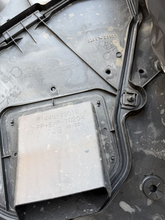 Прода защиту поддона от камри 80