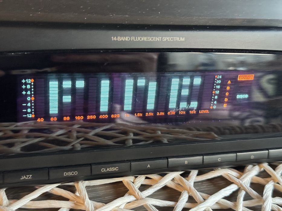 Universum 14 Band Equalizer EQ-155 Stereo Electronic
