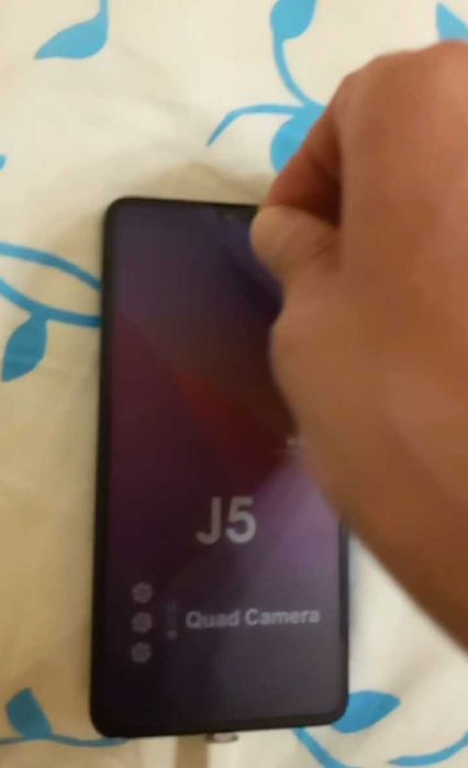 Продам Самсунг J5 New