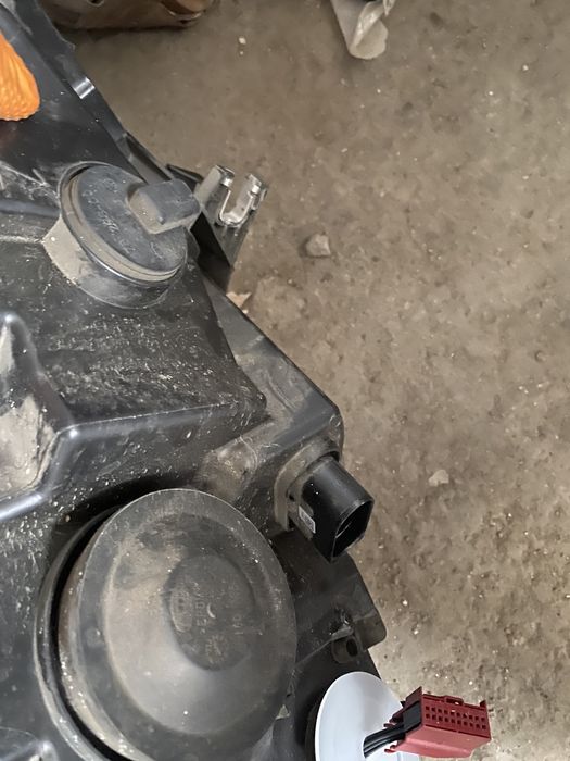 Far xenon Audi A6 4G C7 2011 - 2014 Stanga bixenon