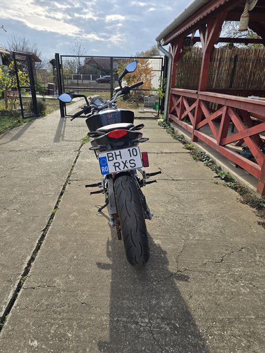 Motocicleta KTM Duke 390 2016