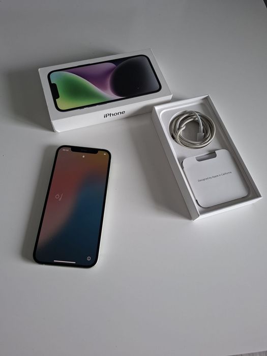 iPhone 12 Green 64GB full box