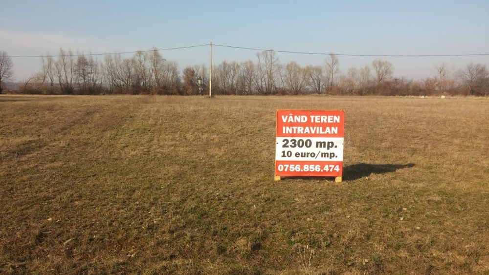 Teren suprafață 2300 metri pătrați, 10 € metru pătrat