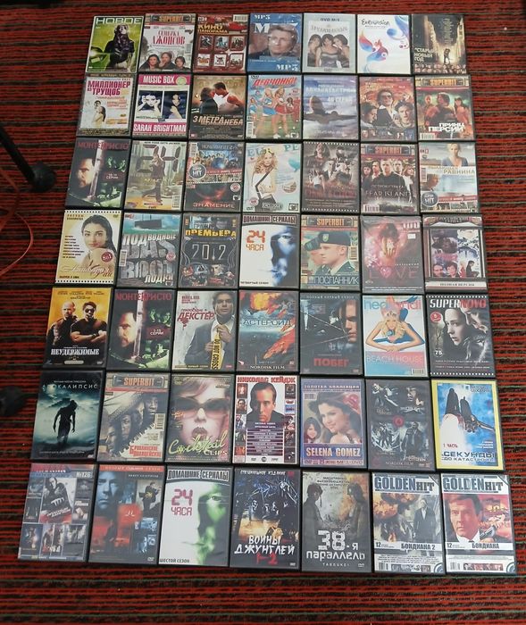 Televizor + DVD pleyer + 100 ta disk