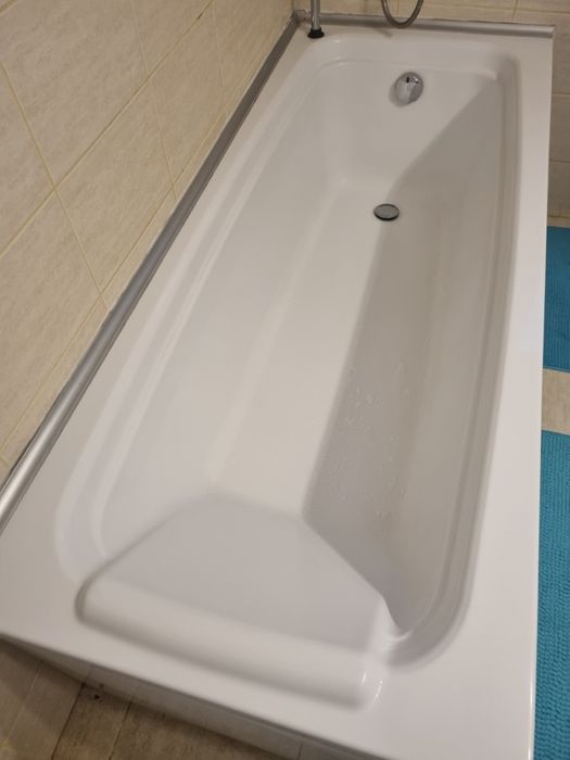 Cada baie dreptunghiulara