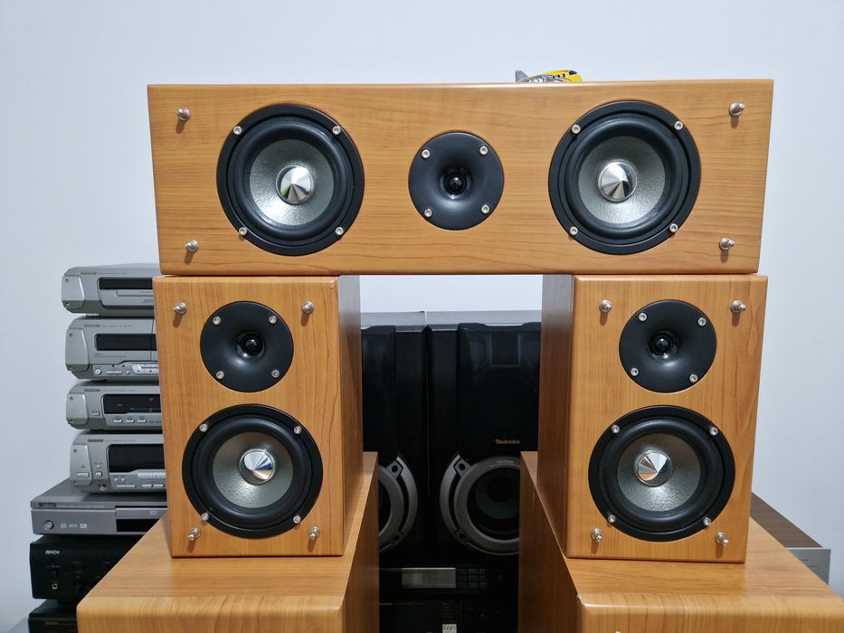 Pure Acoustics EX650F Set 5.0 Home Cinema 200W RMS - Boxe de podea + centru + surround