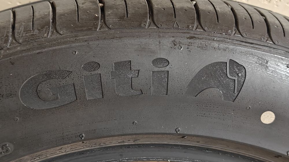 Продам  летние шины 255 55 r20