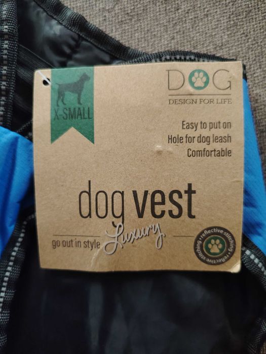 Неопренова жилетка и нагръдник за малко куче.