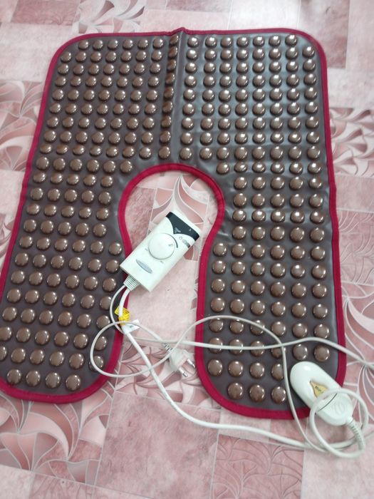 Продам турмалиновый жилет в хорошем состояние