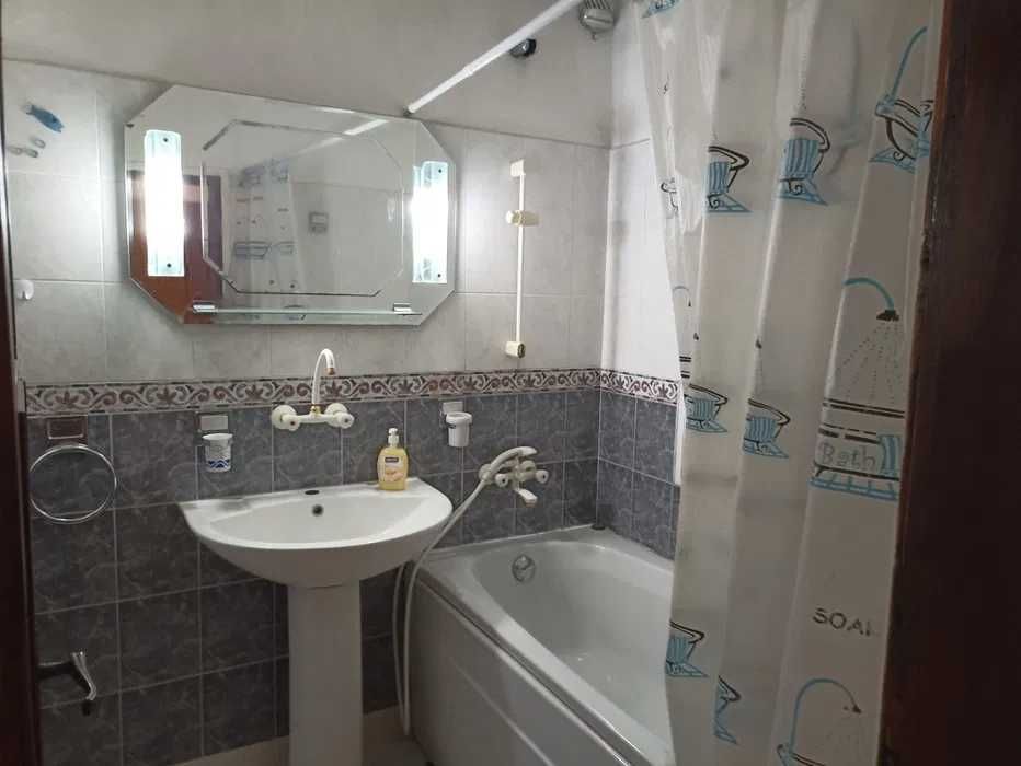 Продава се Тристаен апартамент в Пловдив, Кършияка - 104 кв.м за 1827 €/кв.м - Снимка #1