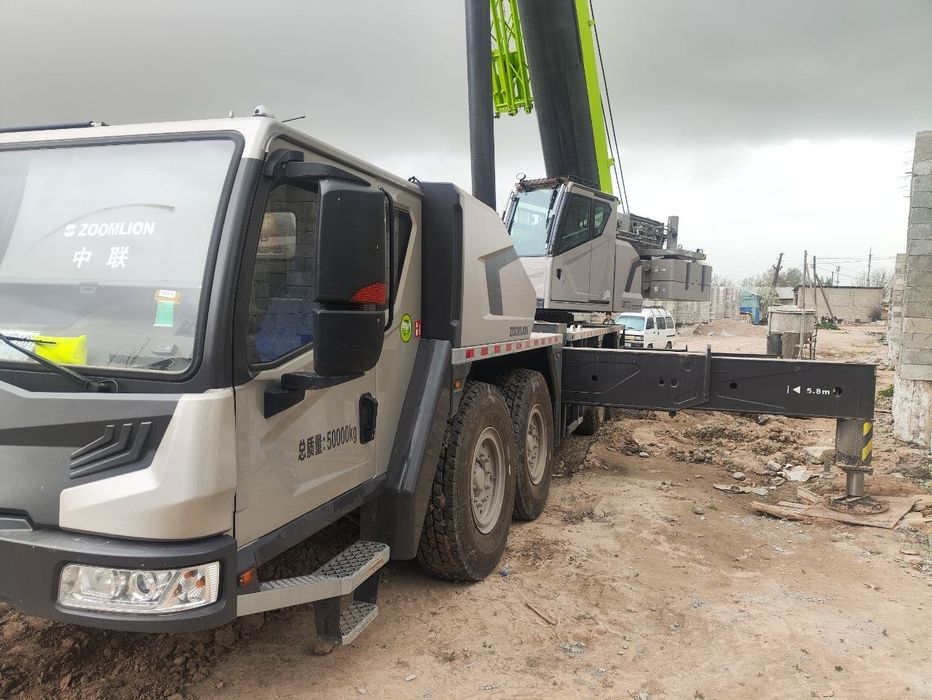 Avtokran 100 T Shafyor kerak