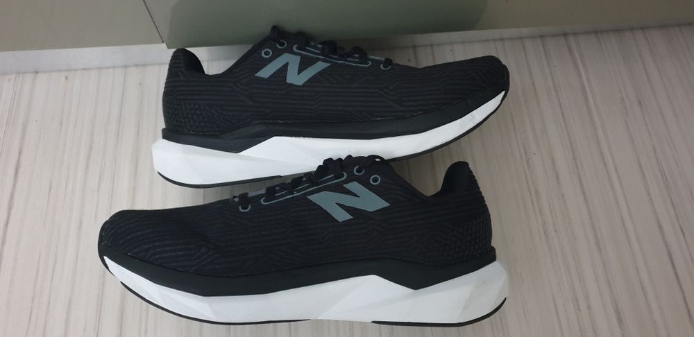 New Ballance Fuel Cell Propel Мens Size 43/27.5 см US 9.5  Uk 9  НОВО! ОРИГИНАЛ! Мъжки Маратонки!