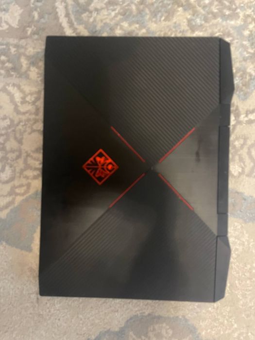 Notebook sotiladi igravoy