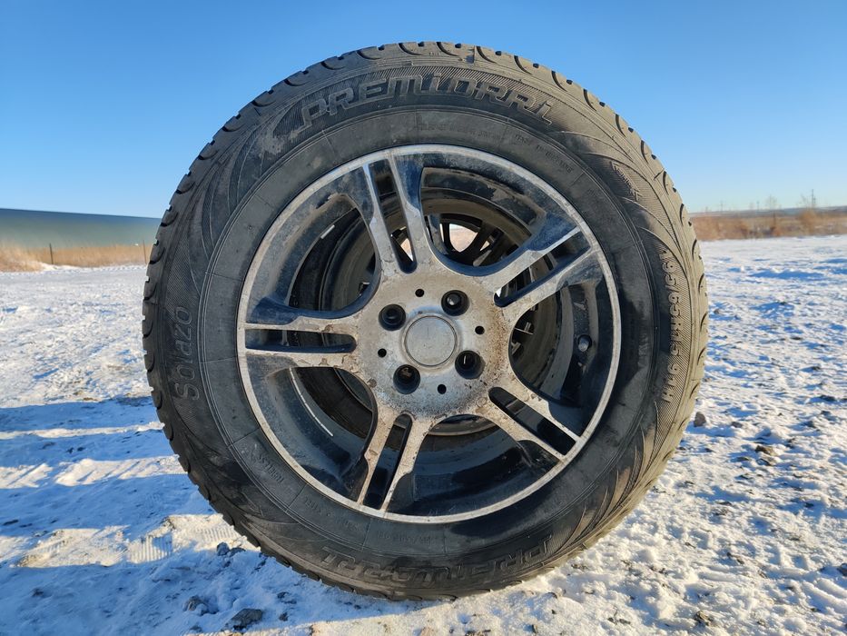 Продам летный резины с титановый диском