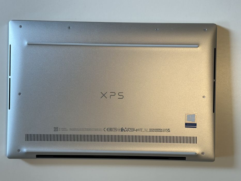 Dell XPS 13 9510, ca nou in cutie cu toate accesoriile