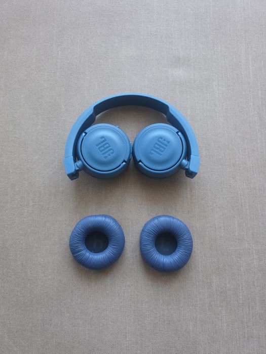 Безжични слушалки JBL T450 BT(РАЗПРОДАЖБА)