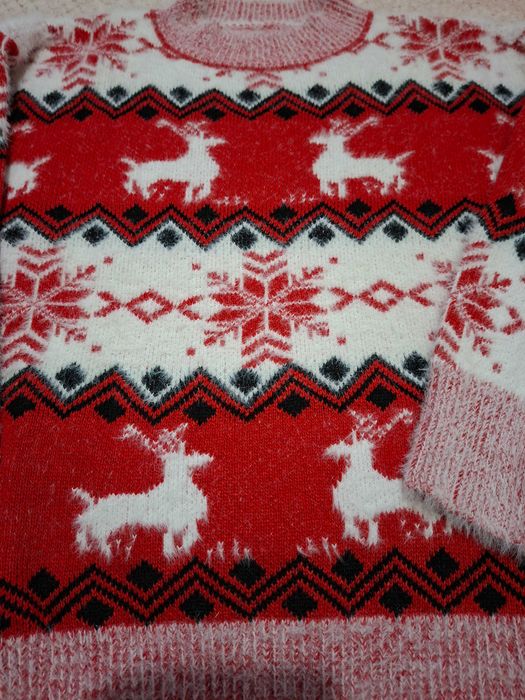 Дамски коледен пуловер с еленчета