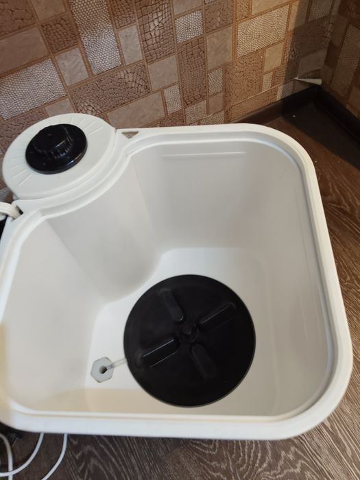 Продам машину малютку