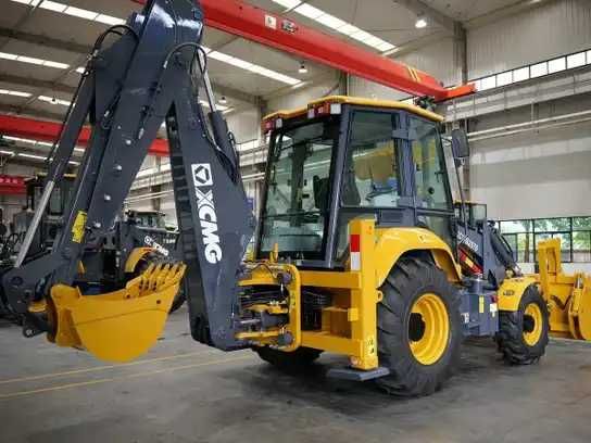 Экскаватор-погрузчик 4х4 UZXCMG XC8-S 2570 Объем ковша 0,3 Функция 4в1