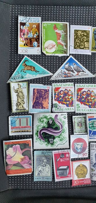 Пощенски марки над 1000 броя