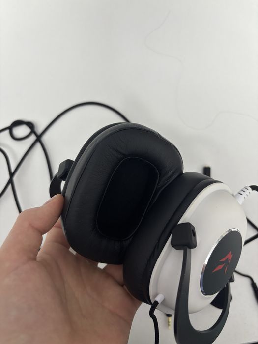 Игровые наушники