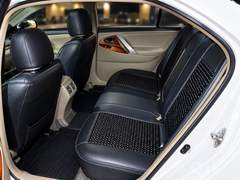 Toyota camry 40.