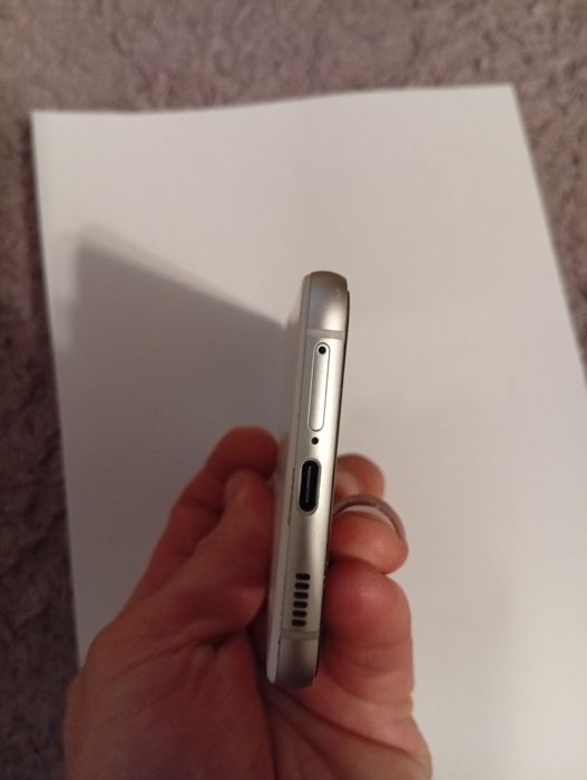 Samsung S21FE defect