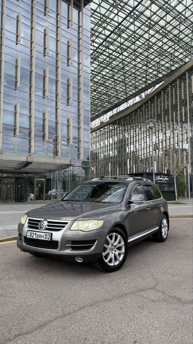 Продам машину volkswagen touareg