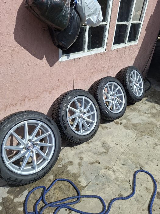 Продам диски с резиной